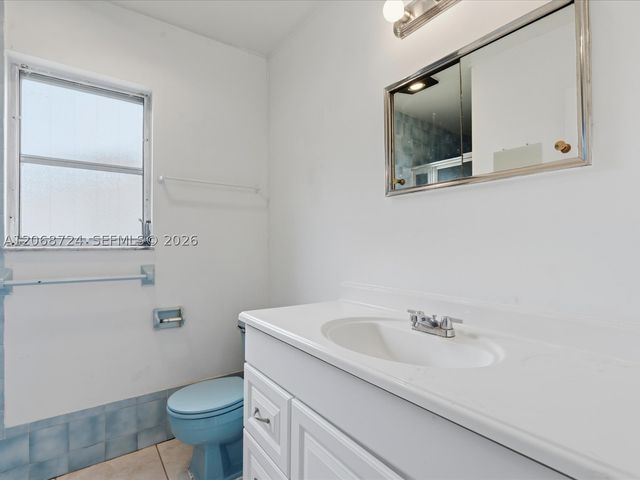4815 SW 65th Way, Davie, FL 33314
