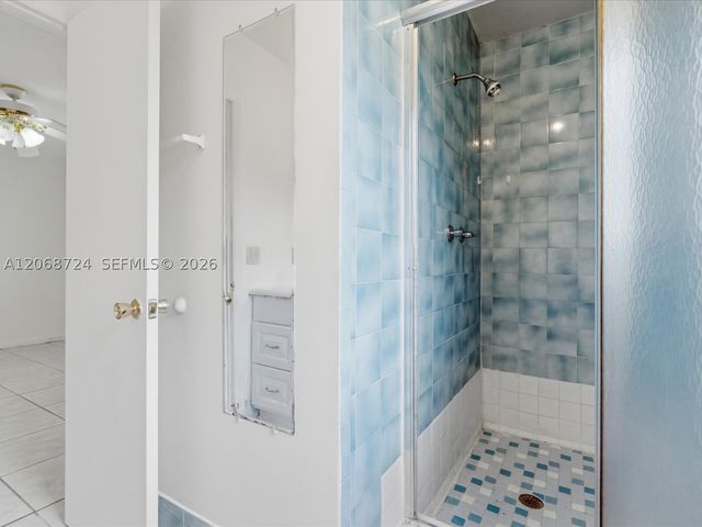 4815 SW 65th Way, Davie, FL 33314