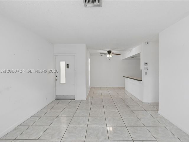 4815 SW 65th Way, Davie, FL 33314