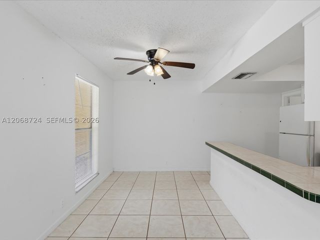 4815 SW 65th Way, Davie, FL 33314