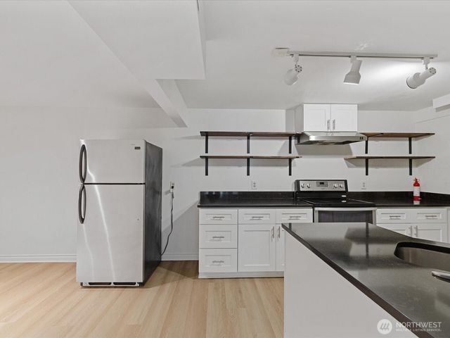 3303 Wave Drive, Everett, WA 98203