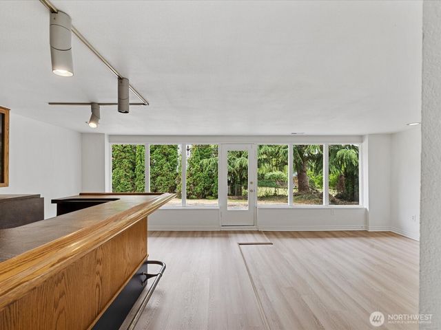 3303 Wave Drive, Everett, WA 98203