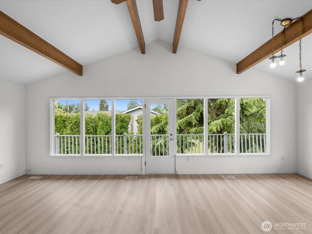 3303 Wave Drive, Everett, WA 98203