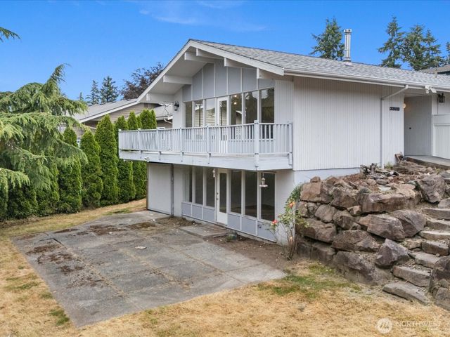 3303 Wave Drive, Everett, WA 98203