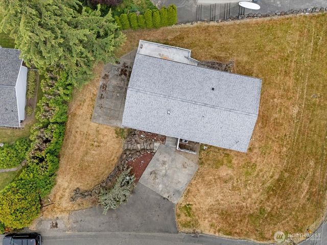 3303 Wave Drive, Everett, WA 98203