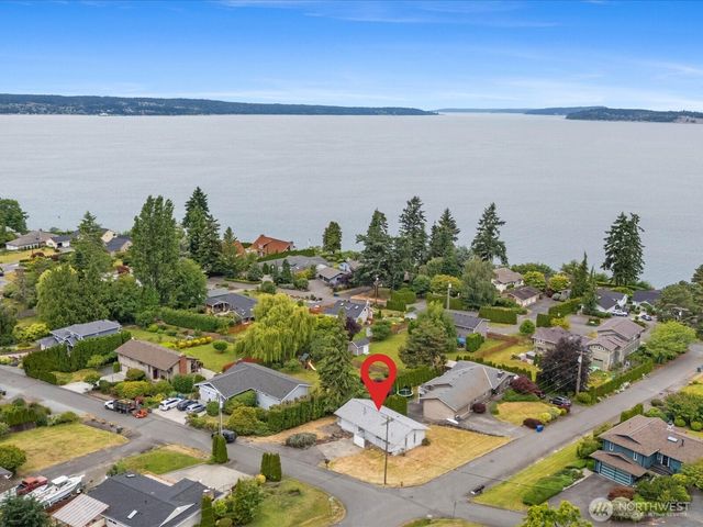 3303 Wave Drive, Everett, WA 98203