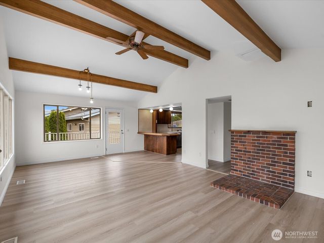 3303 Wave Drive, Everett, WA 98203
