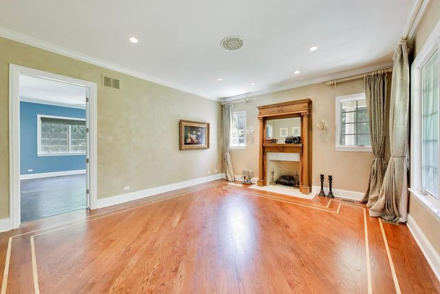 73 Locust Road, Winnetka, IL 60093