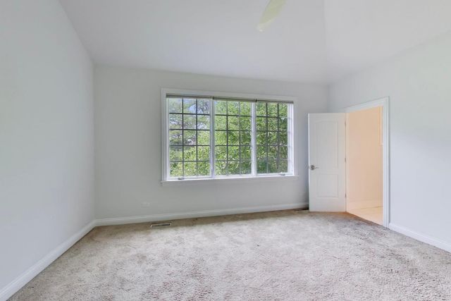 73 Locust Road, Winnetka, IL 60093