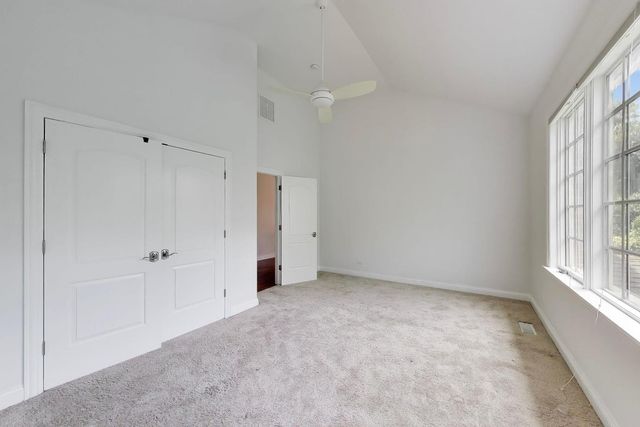 73 Locust Road, Winnetka, IL 60093