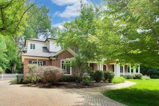 73 Locust Road, Winnetka, IL 60093