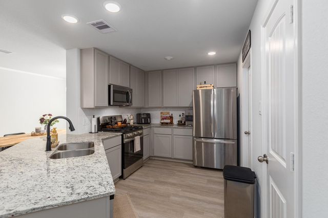 1210 Millpointe Lane, Dayton, TX 77535