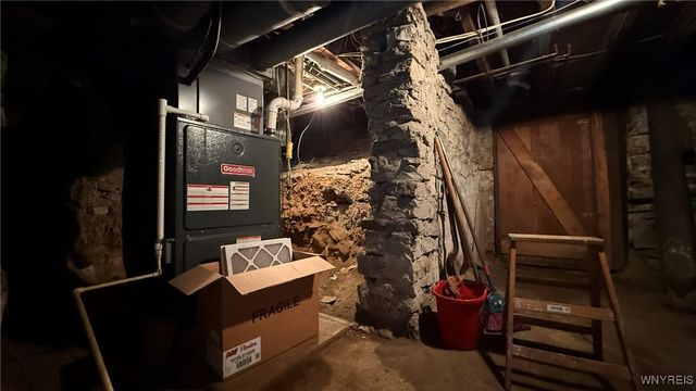 225 Clinton Street, Lockport City, NY 14094