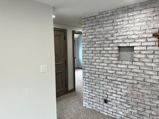 24 Lindner Place, Smithtown, NY 11787