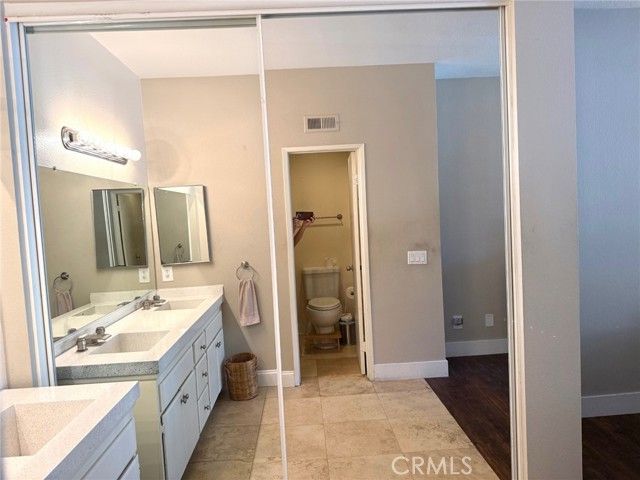 19431 Rue De Valore 14A, Lake Forest (el Toro), CA 92610