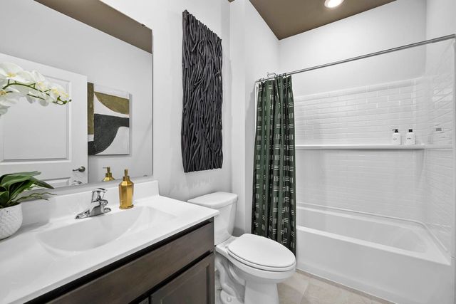 1390 Wild Tulip Circle, Bartlett, IL 60103