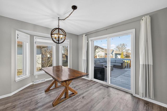 680 Stonehaven Drive, Sun Prairie, WI 53590