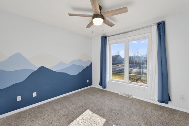 680 Stonehaven Drive, Sun Prairie, WI 53590