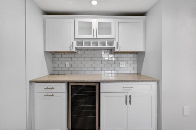 680 Stonehaven Drive, Sun Prairie, WI 53590