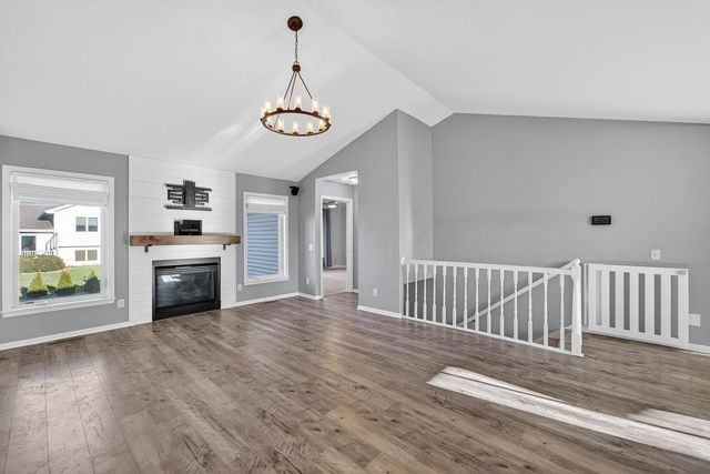 680 Stonehaven Drive, Sun Prairie, WI 53590