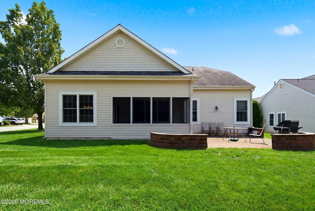 107 Cypress Point Lane, Jackson, NJ 08527