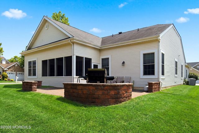 107 Cypress Point Lane, Jackson, NJ 08527