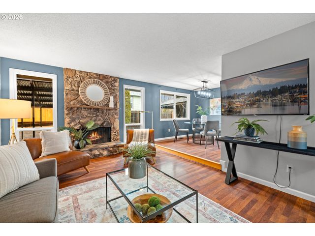 493 S EMERALD Loop, Cornelius, OR 97113