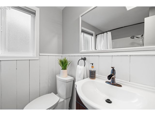 493 S EMERALD Loop, Cornelius, OR 97113