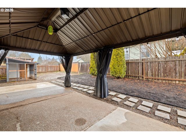 493 S EMERALD Loop, Cornelius, OR 97113