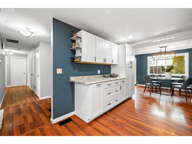 493 S EMERALD Loop, Cornelius, OR 97113