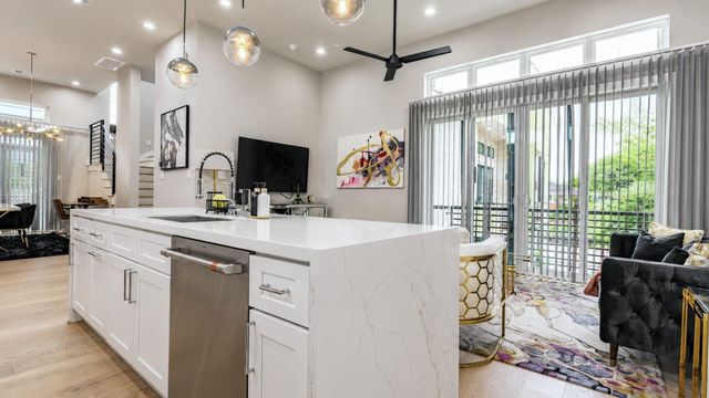 3511 Hutchins Street, Houston, TX 77004