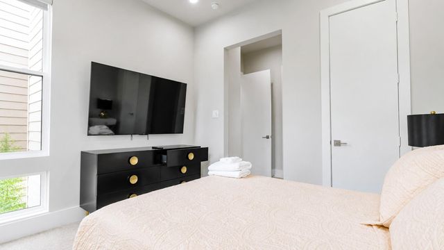 3511 Hutchins Street, Houston, TX 77004