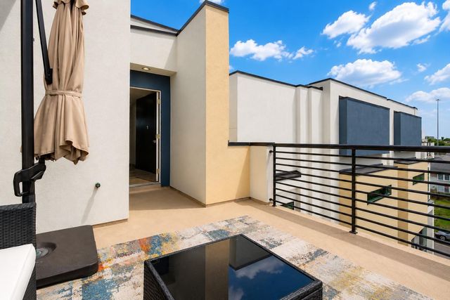3511 Hutchins Street, Houston, TX 77004