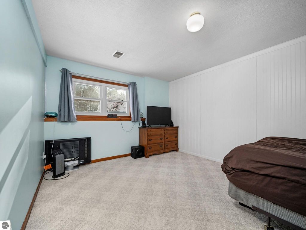 Image 40 of property listing at 10778 Hibma Road, Tustin, MI 49688