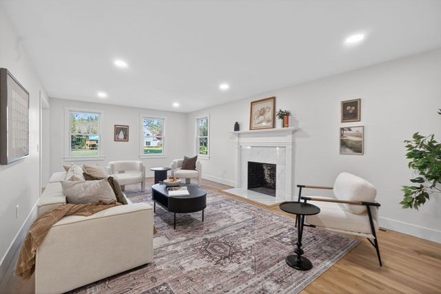 65 Fox Run Rd, Sudbury, MA 01776