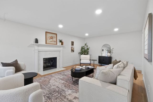 65 Fox Run Rd, Sudbury, MA 01776