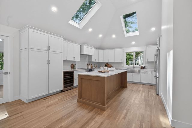 65 Fox Run Rd, Sudbury, MA 01776