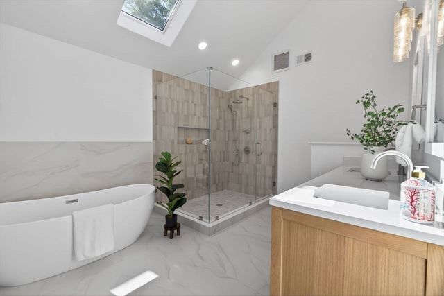 65 Fox Run Rd, Sudbury, MA 01776