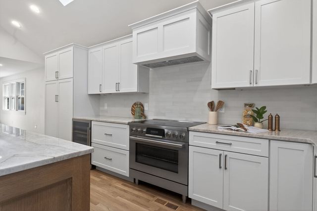65 Fox Run Rd, Sudbury, MA 01776