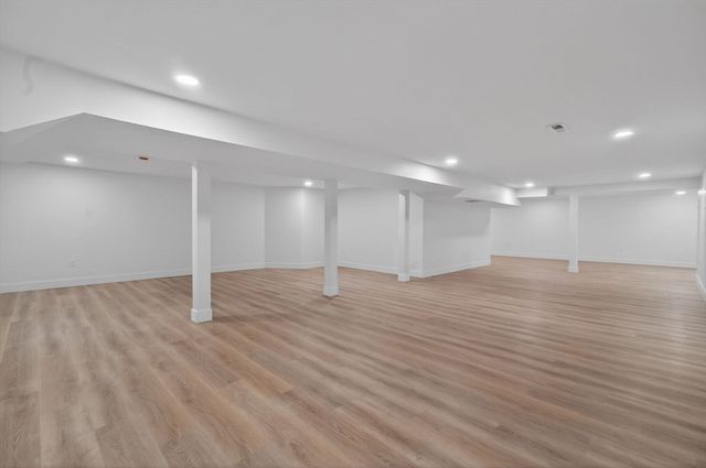 65 Fox Run Rd, Sudbury, MA 01776