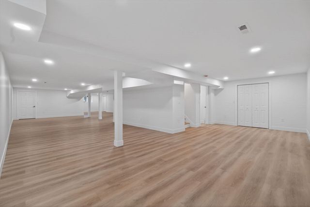 65 Fox Run Rd, Sudbury, MA 01776