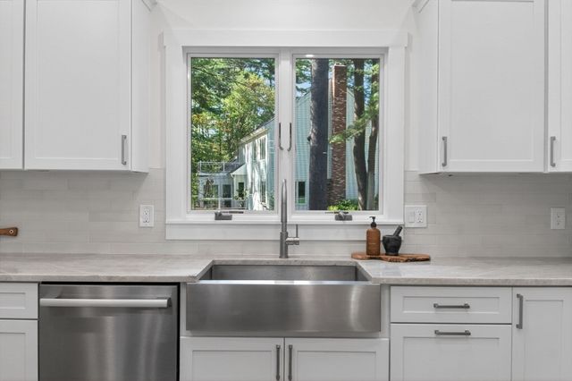 65 Fox Run Rd, Sudbury, MA 01776