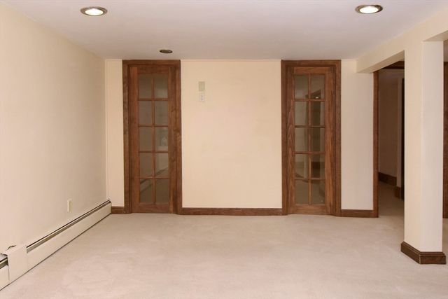 39 Winona Street, Peabody, MA 01960