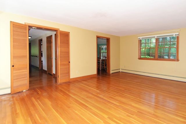 39 Winona Street, Peabody, MA 01960