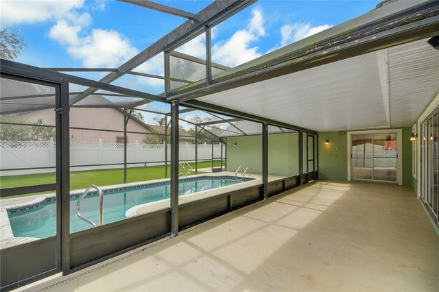 317 WOODLAND TRAIL, Lady Lake, FL 32159
