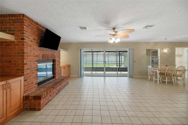 317 WOODLAND TRAIL, Lady Lake, FL 32159