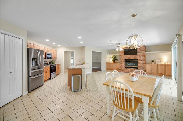 317 WOODLAND TRAIL, Lady Lake, FL 32159