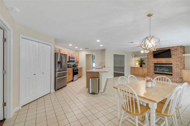 317 WOODLAND TRAIL, Lady Lake, FL 32159