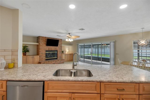 317 WOODLAND TRAIL, Lady Lake, FL 32159