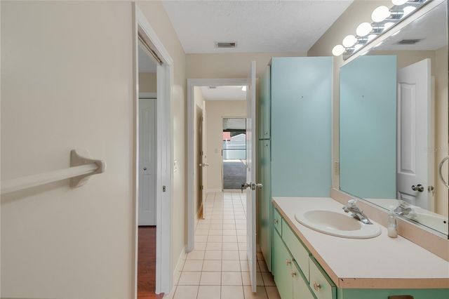317 WOODLAND TRAIL, Lady Lake, FL 32159